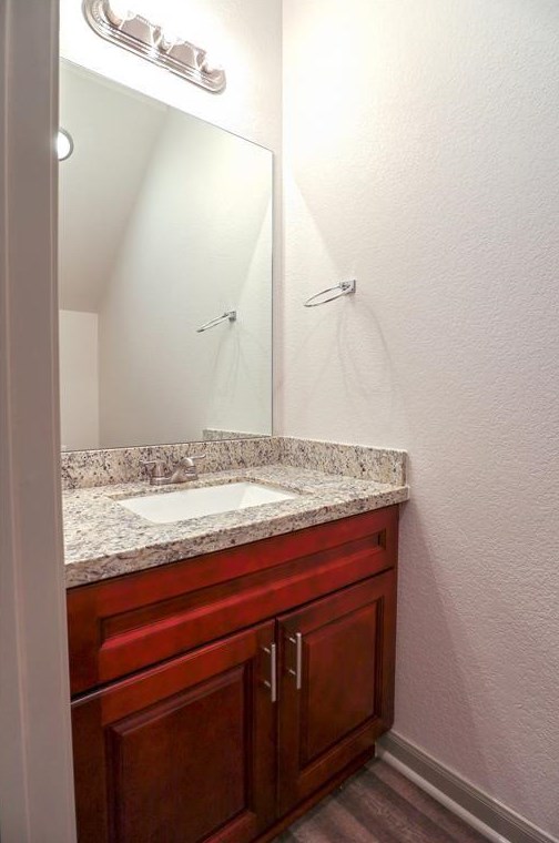 897 Semands St, Conroe TX  77301-2114 exterior