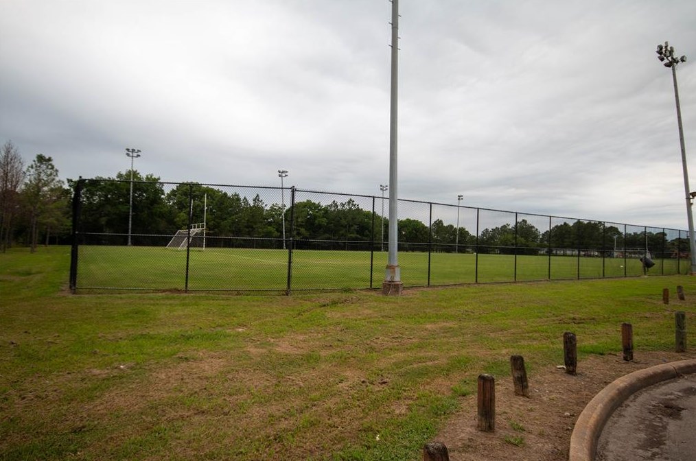 220 74 1/2, Houston TX 77011-4861 exterior