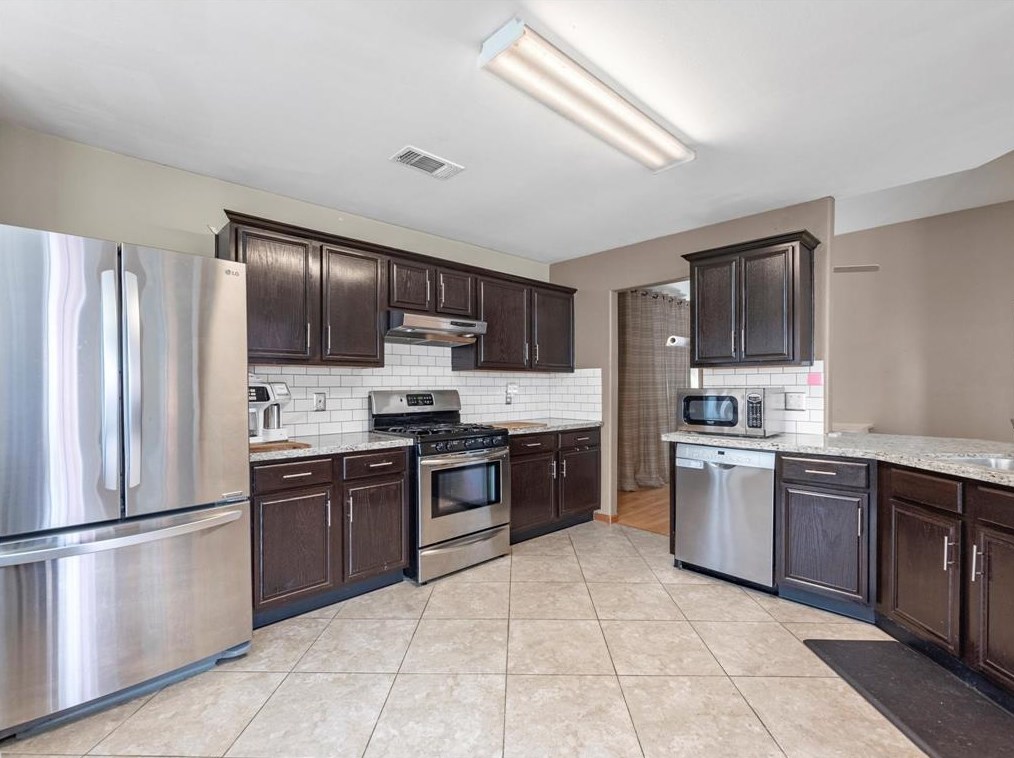 11614 Curry Rdg Ln, Tomball TX  77377-2812 exterior