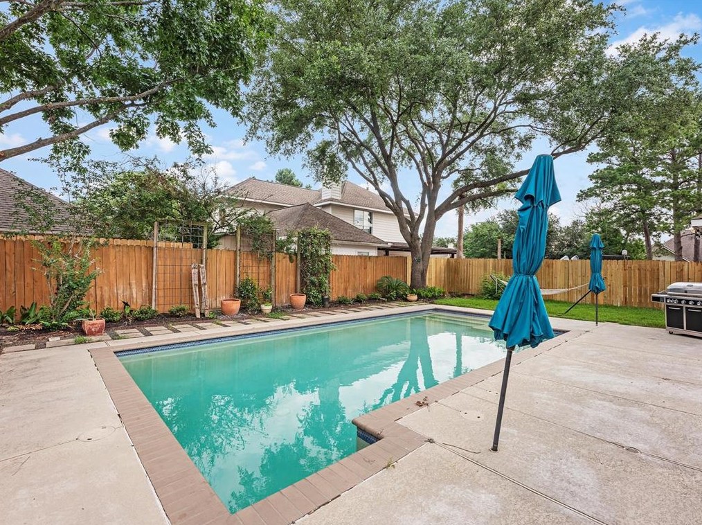 11614 Curry Rdg Ln, Tomball TX  77377-2812 exterior