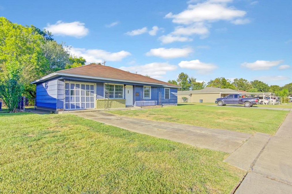 1203 Elton St, Houston TX  77034-1124 exterior
