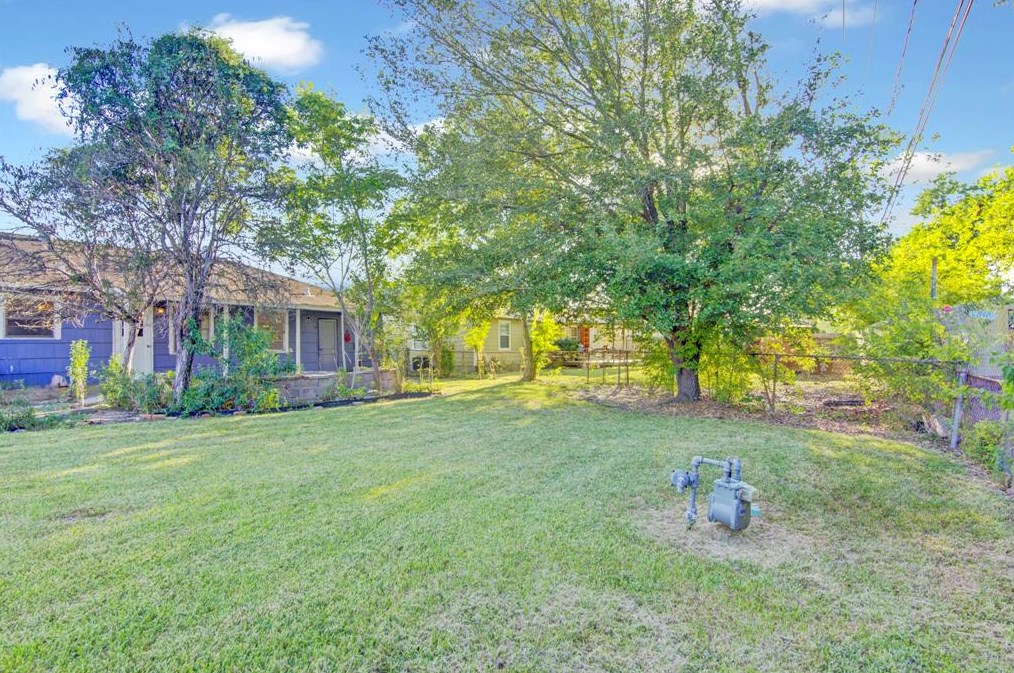 1203 Elton St, Houston TX  77034-1124 exterior
