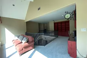 326 W Alkire Lake Dr, Sugar Land, TX 77478 - Photo 31