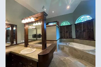 326 W Alkire Lake Drive, Sugar Land, TX 77478 - Photo 29