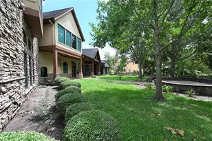 326 W Alkire Lake Dr, Sugar Land, TX 77478 - Photo 9