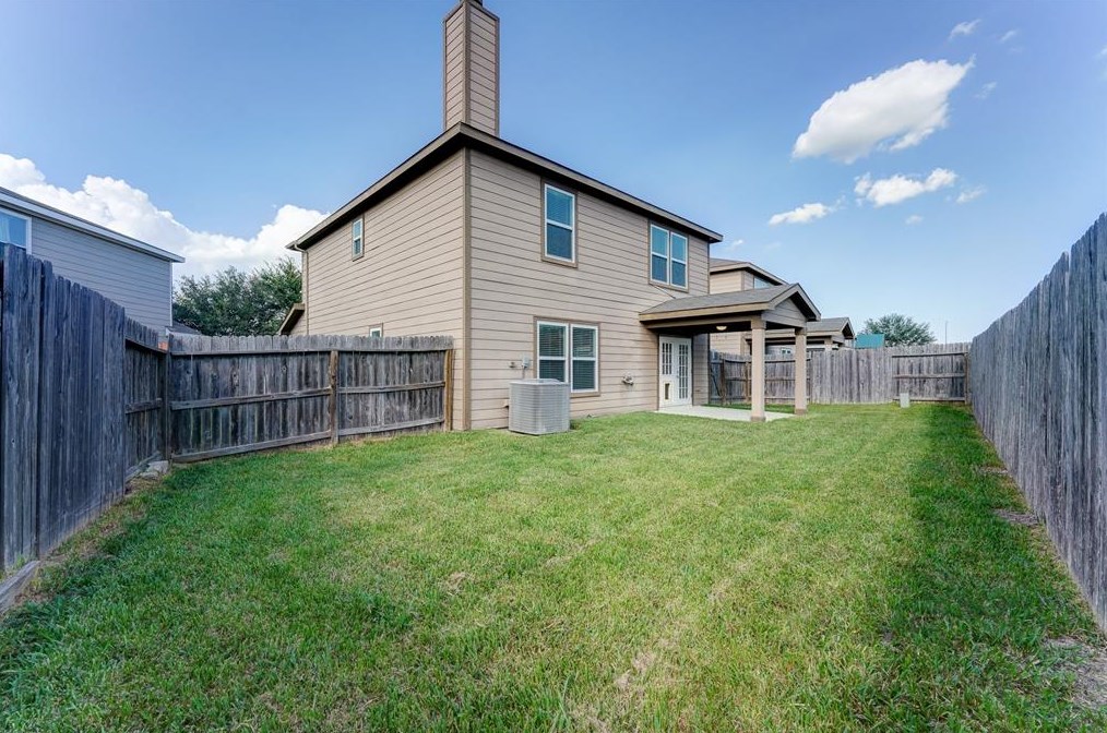 2542 Skyview Pt, Houston TX  77047-8120 exterior