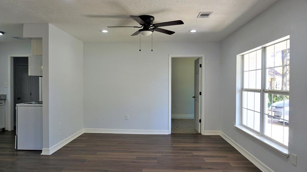 10413 Wolbrook, Houston TX  77016-3207 exterior