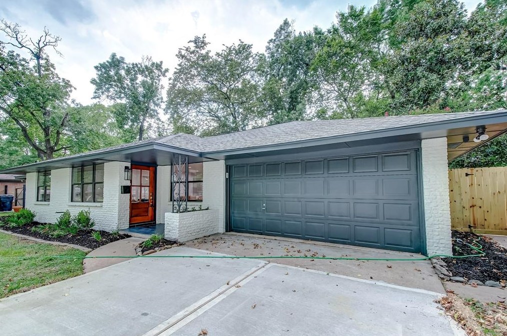3515 Mona Lee Ln, Houston TX  77080-1704 exterior