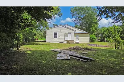 918 Martin Luther King Drive, Huntsville, TX 77320 - Photo 19