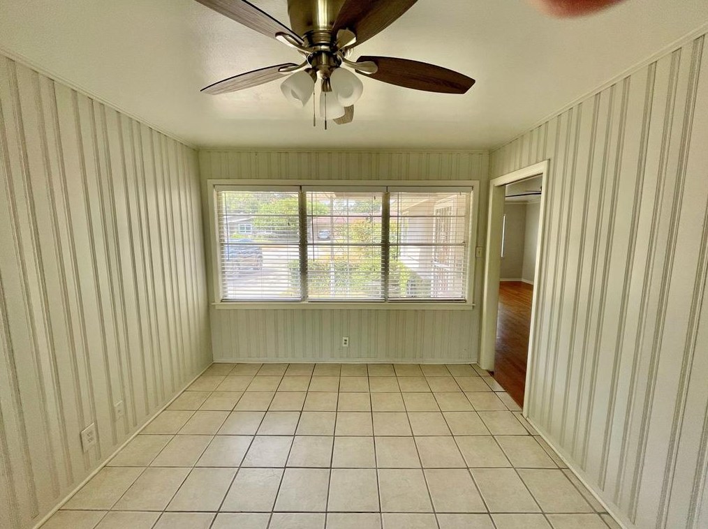4725 Kinglet St, Houston TX  77035-4923 exterior
