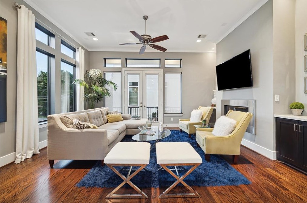 1403 Elgin St, Houston TX  77004-2834 exterior