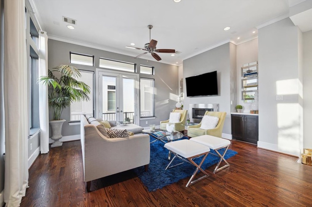 1403 Elgin St, Houston TX  77004-2834 exterior