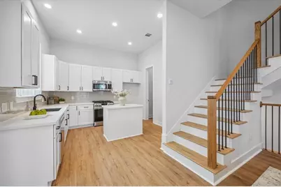 1031 W 17th Street, Houston, TX 77008 - Photo 13