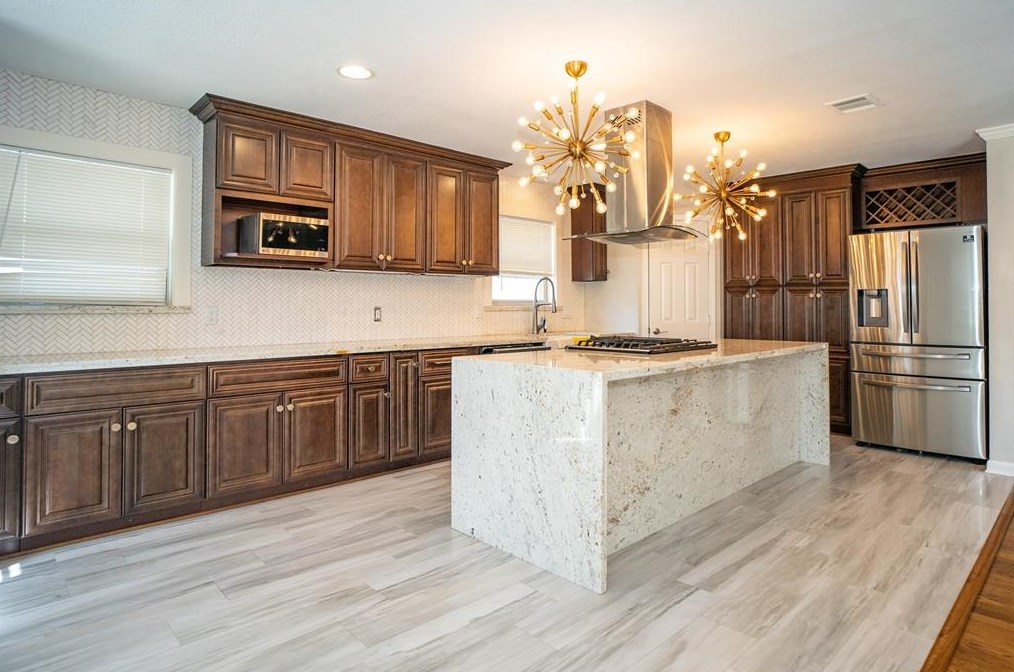 4427 Lymbar Dr, Houston TX  77096-4418 exterior