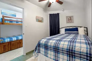 6102 Seawall Blvd, Galveston, TX 77551 - Photo 9