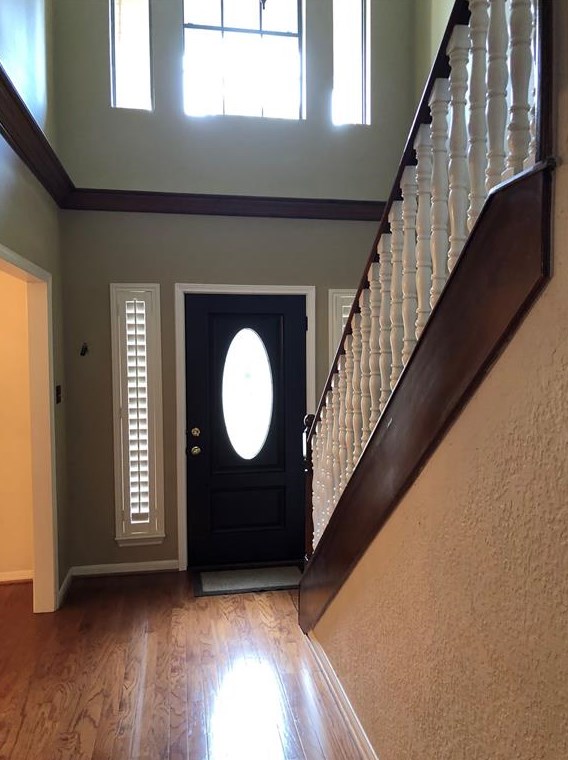 1686 Creekside Dr, Sugar Land TX  77478-4204 exterior