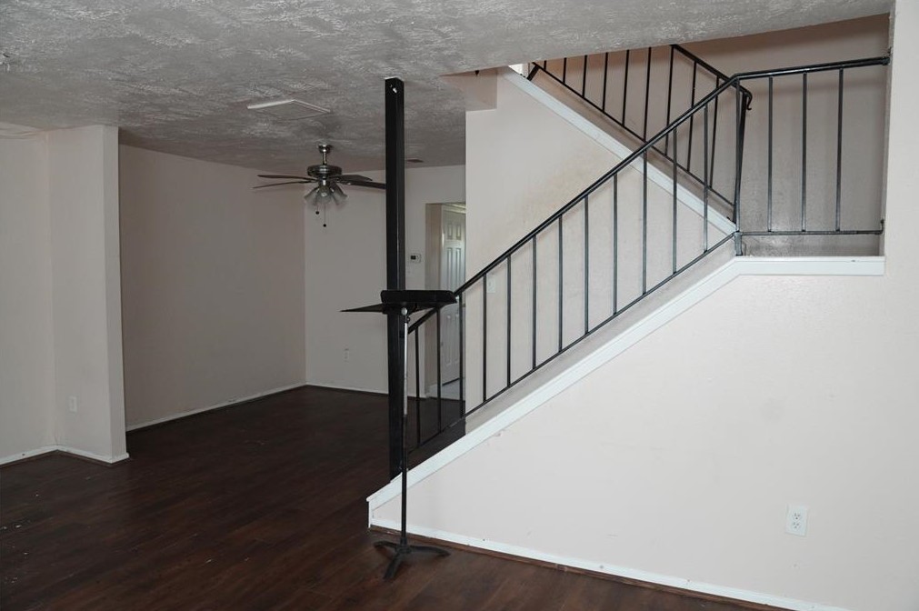 7109 Chase Wood Dr, Missouri City TX  77489-2517 exterior