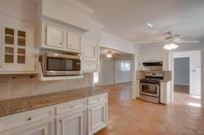 10010 Westview Dr, Houston TX  77055-6006 exterior