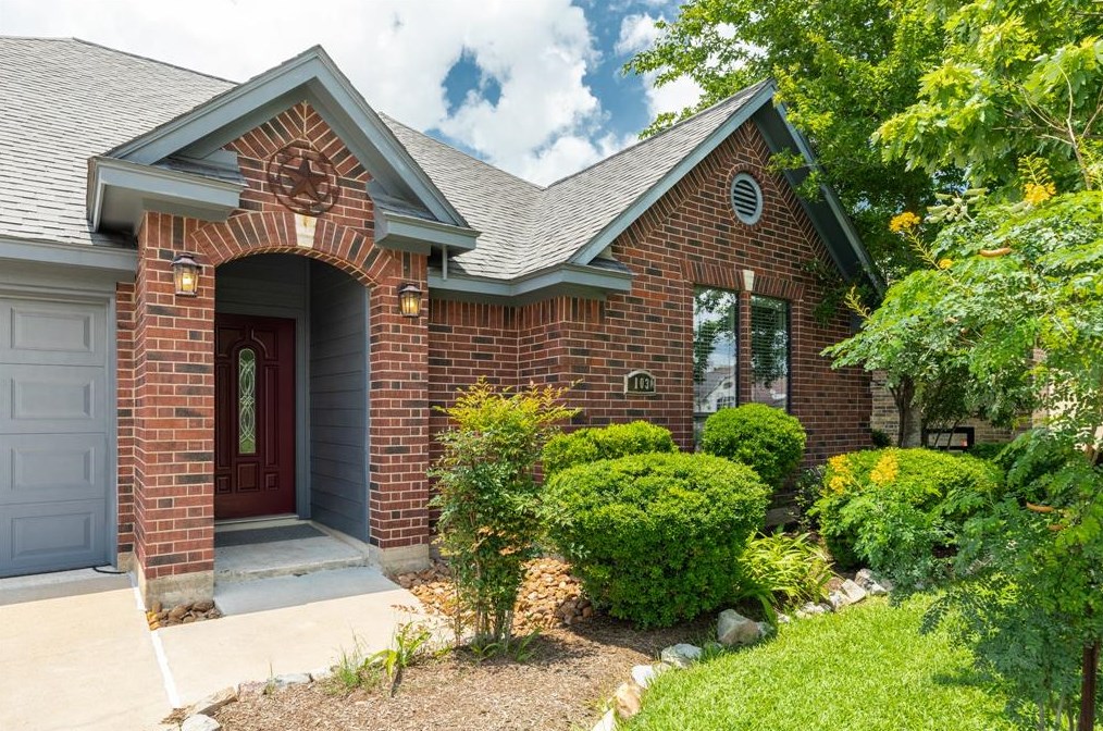 103 Corkwood St, Richwood TX  77566-5756 exterior