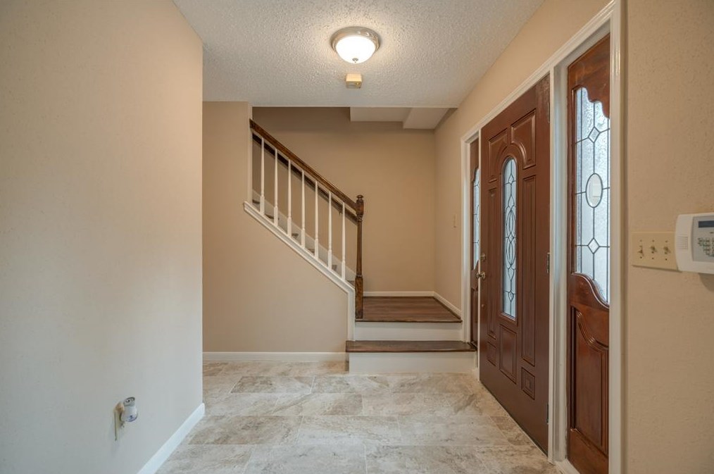 11 Robin Run Dr, Spring TX  77381-4332 exterior