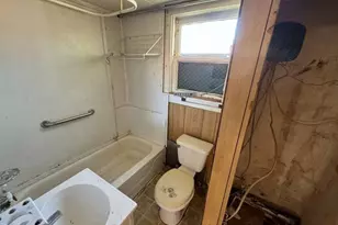 204 E Bryan Ave, Electra, TX 76360 - Photo 5