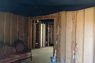 8914 Oak Knoll Ln, Houston, TX 77078 - Photo 3