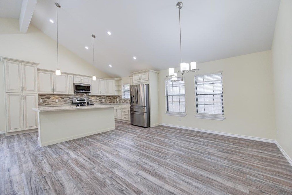 5538 Darnell St, Houston TX  77096-1122 exterior