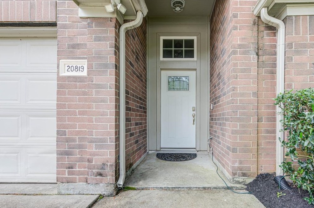 20819 Grenoble Ln, Katy TX  77450-7020 exterior
