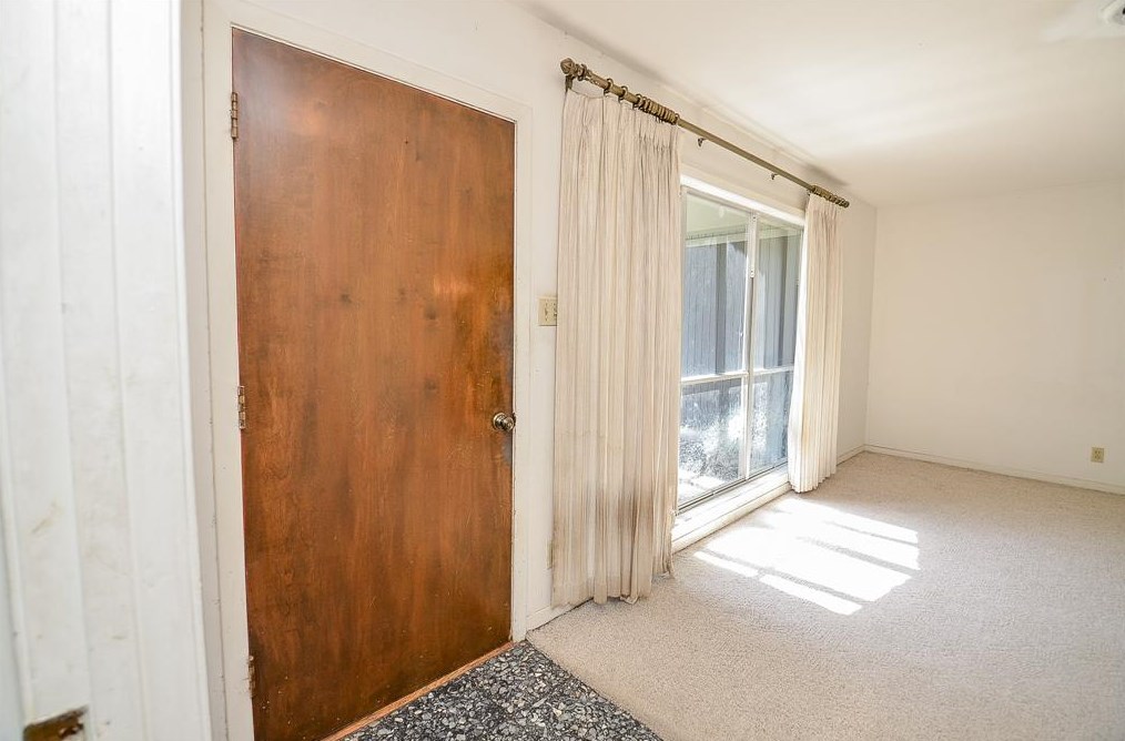 7150 Carvel Ln, Houston TX  77072-3034 exterior