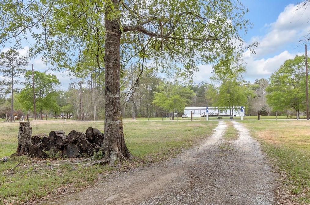 7436 Wade Rd, Orange TX  77632-6359 exterior