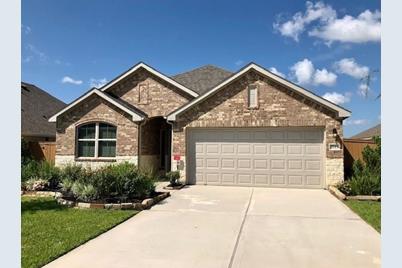 3227 Tranquility Lane, Baytown, TX 77521 - Photo 1