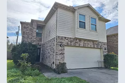 211 Sea Breeze Drive, Bacliff, TX 77518 - Photo 1