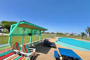 837 Swallow Dr, Palacios, TX 77465 - Photo 35