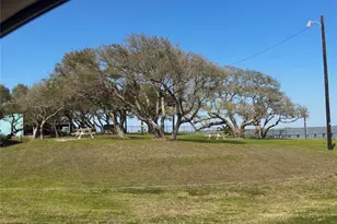 837 Swallow Dr, Palacios, TX 77465 - Photo 39