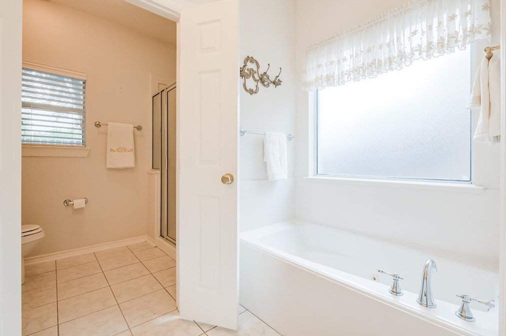 19914 Ivory Ml Ln, Houston TX  77094-3456 exterior