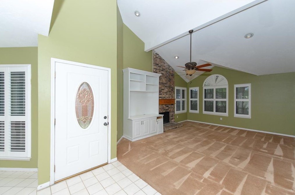 1615 Westbranch Dr, Houston TX  77072-1035 exterior