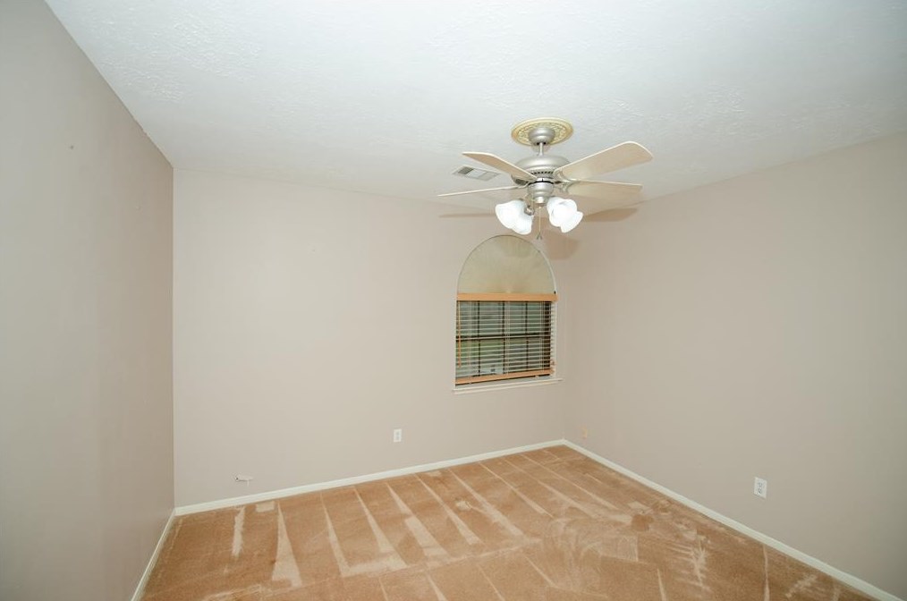 1615 Westbranch Dr, Houston TX  77072-1035 exterior