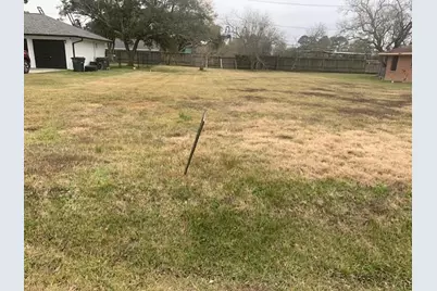407 Shoreacres Boulevard, Shoreacres, TX 77571 - Photo 1