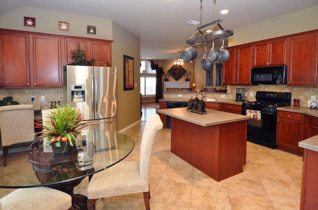 11 Olde Rose Ct, Spring TX 77382-5373 exterior