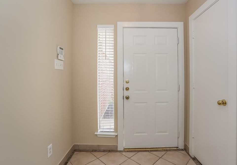 7331 Parkland Manor Dr, Cypress TX  77433-3247 exterior