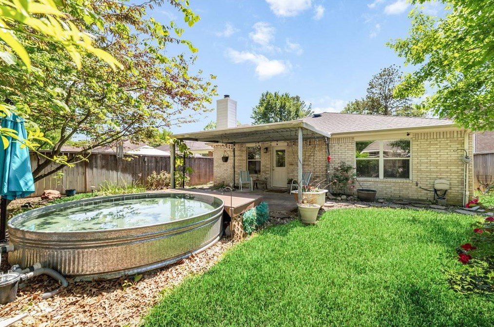 17226 Shadow Ledge Dr, Houston TX  77095-7178 exterior