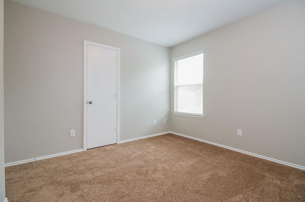 1918 Emerald Pathway Dr, Spring TX 77388-7513 exterior