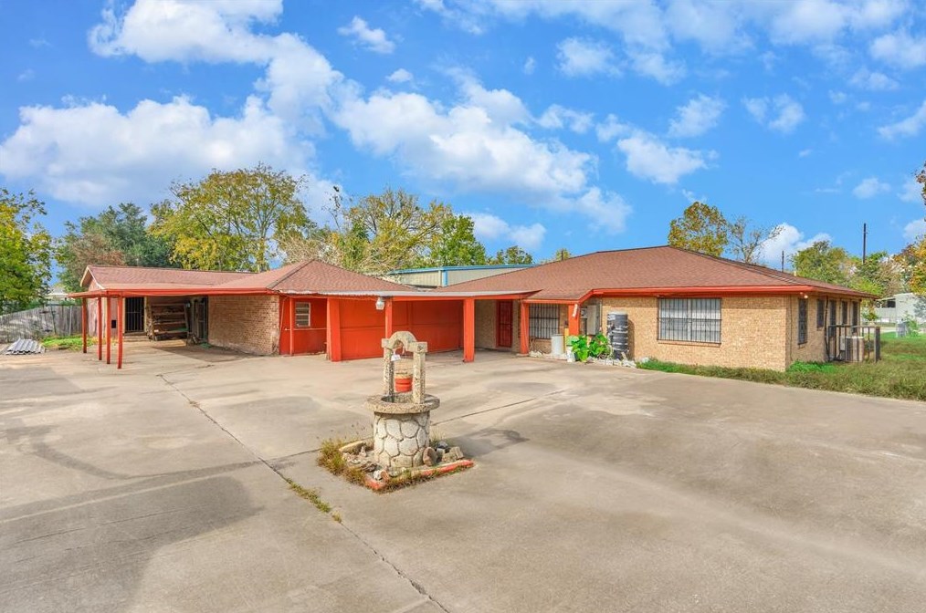 9103 Shl Crk Dr, Houston TX  77064-1617 exterior