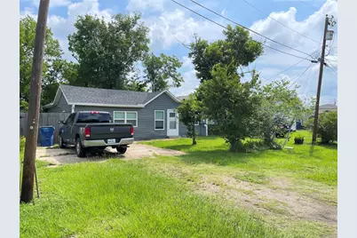 103 Prewitt Lane, West Columbia, TX 77486 - Photo 1