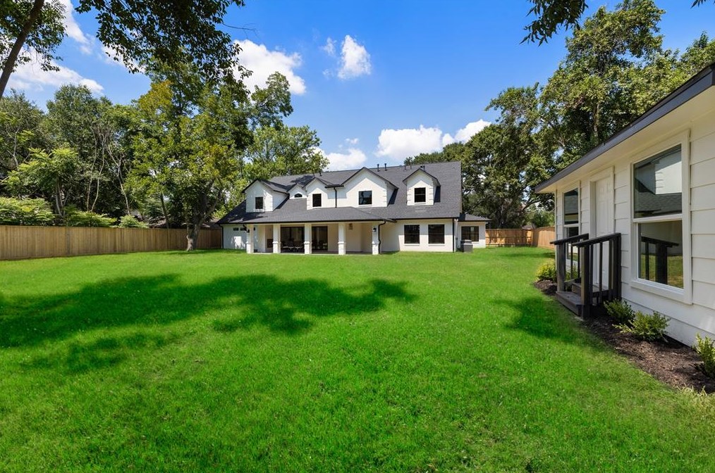 5503 Valerie St, Houston TX  77081-7303 exterior
