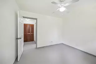 604 Briarclift Ln, Baytown, TX 77521 - Photo 13