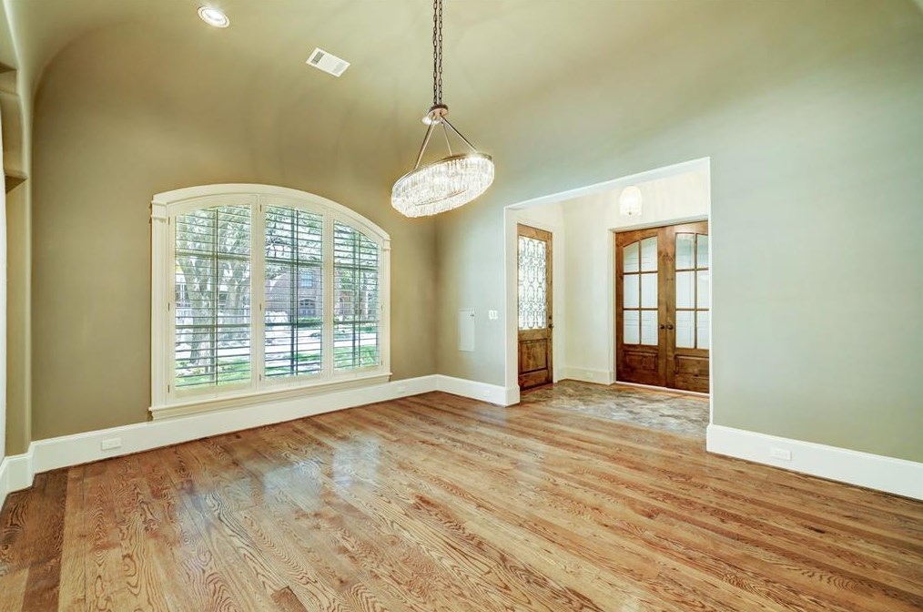 2733 Cason St, Houston TX  77005-3812 exterior