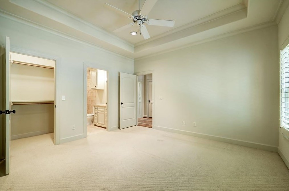 2733 Cason St, Houston TX  77005-3812 exterior