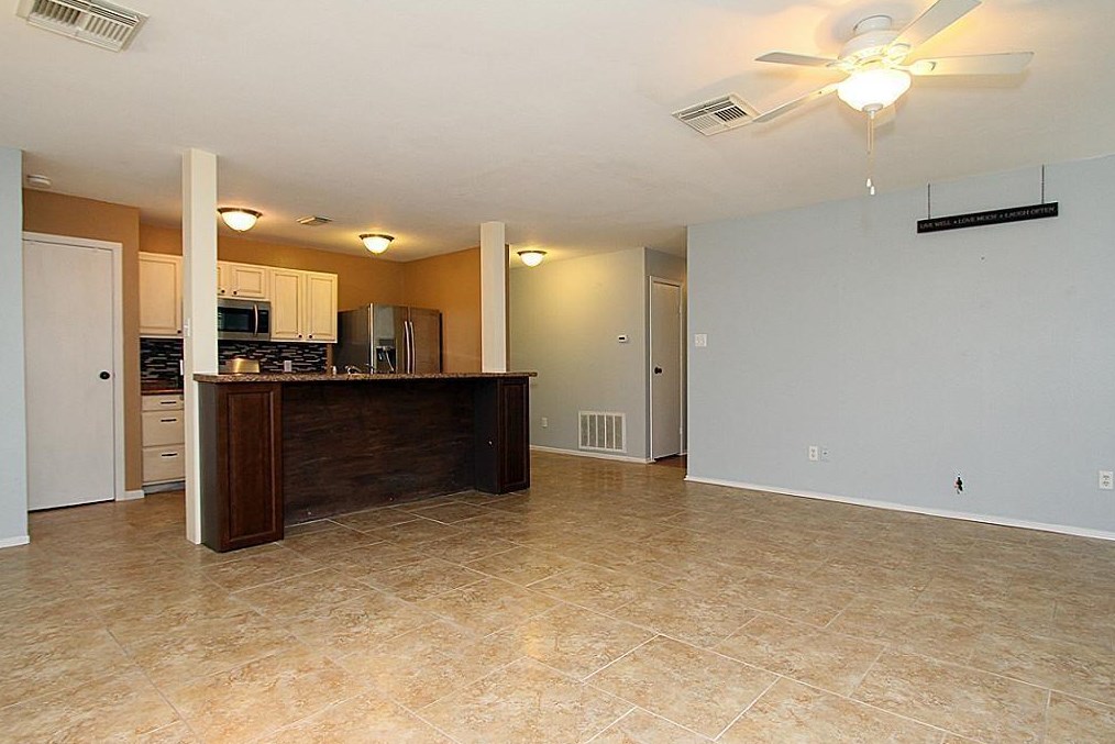 31 Dellforest Ct, Spring TX  77381-3610 exterior