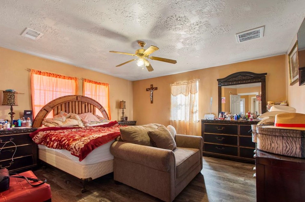 13915 Brownsville St, Houston TX  77015-4112 exterior